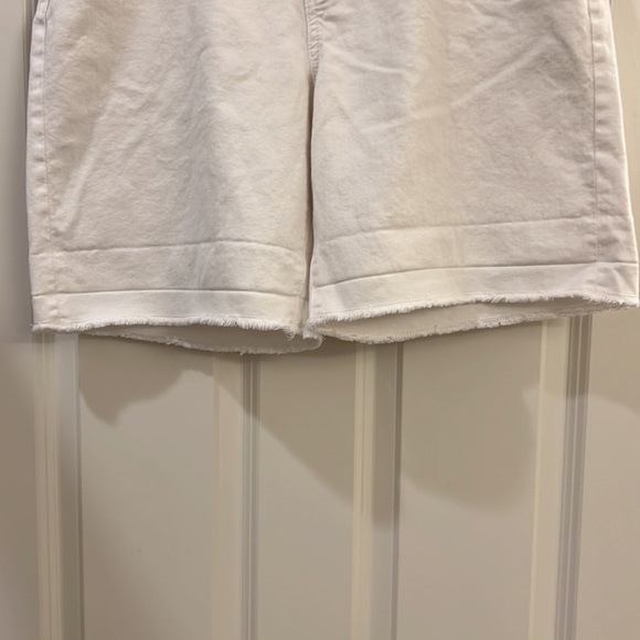 Jennifer Lopez ladies shorts - Picture 6 of 10